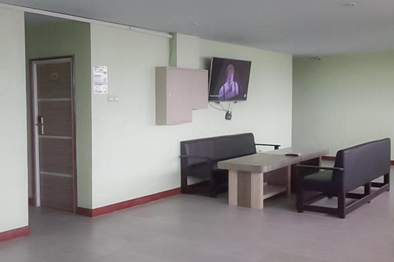 Guest House Anak Raja Pangkalan Bun Syariah Mitra Reddoorz Exterior foto
